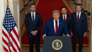 الرهان على سياسي ليكون سيد البيت الأبيض عام 2028؟