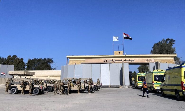 عشائر غزة تعلن رفضها القاطع لأي محاولات تهدف إلى تشويه مصر 1 عشائر غزة تعلن رفضها القاطع لأي محاولات تهدف إلى تشويه مصر