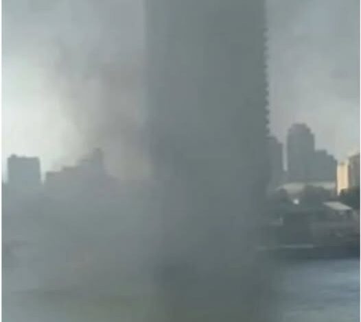 دخان كثيف في محيط نايل تاورز.. والتحقيقات جارية 1 دخان كثيف في محيط نايل تاورز.. والتحقيقات جارية