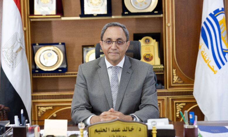 محافظ قنا يعلن تطبيق قرارات اللجنة العليا للانتخابات على مرشحي مجلس الشيوخ 1 محافظ قنا يعلن تطبيق قرارات اللجنة العليا للانتخابات على مرشحي مجلس الشيوخ