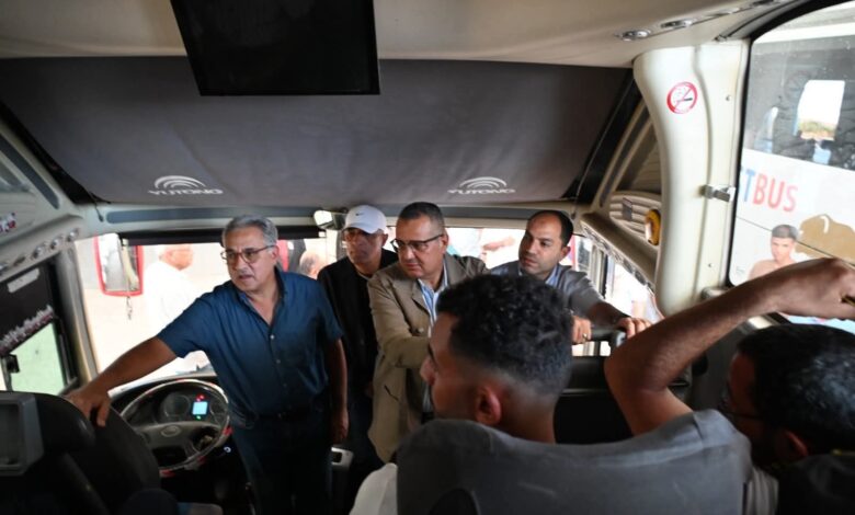 محافظ جنوب سيناء يرافق لجنة الإدارة المحلية في جولة تفقدية بشرم الشيخ