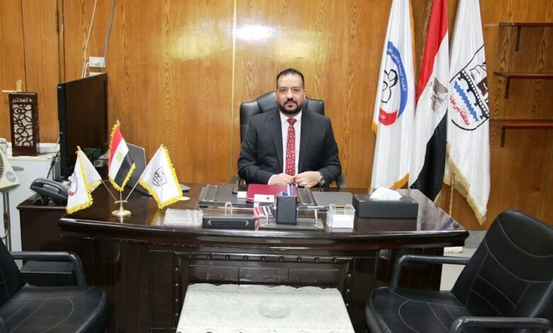 مدير التأمين الصحى ببنى سويف «حقكم على رأسي  سيصرف العلاج بيسر دون معاناة»