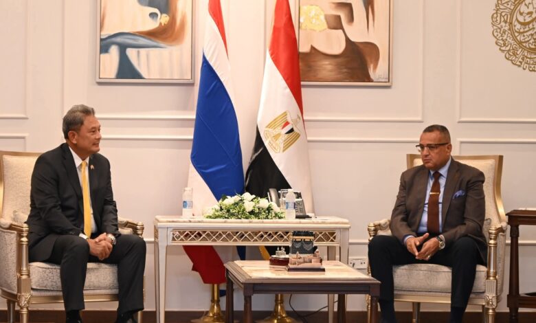 محافظ جنوب سيناء يستقبل سفير مملكة تايلاند بشرم الشيخ 