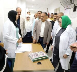 محافظ الشرقية يفاجئ مستشفى ههيا المركزي ويشيد بجودة الخدمة الصحية والعلاجية المقدمة للمرضي