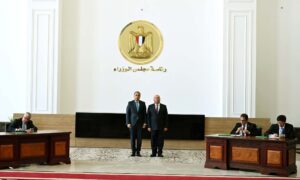 رئيس الوزراء يشهد توقيع عقد تطوير أرض صناعية بالسخنة  