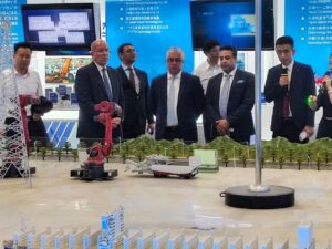 رئيس "اقتصادية قناة السويس" يزور منطقة "تيانجين" الاقتصادية لبحث فرص التعاون