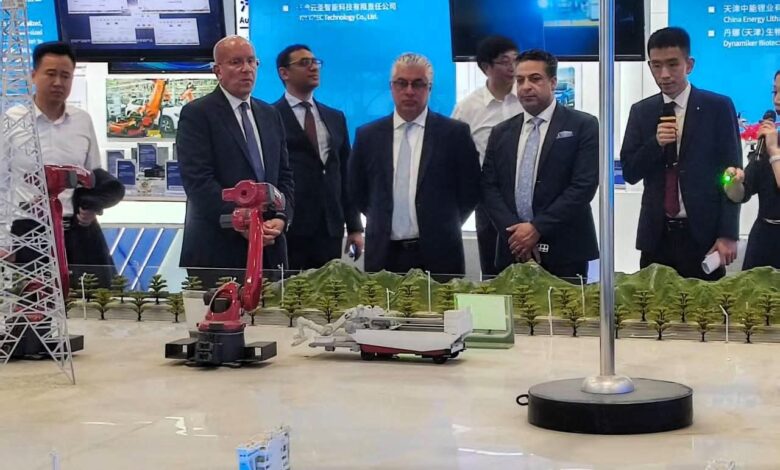 رئيس "اقتصادية قناة السويس" يزور منطقة "تيانجين" الاقتصادية لبحث فرص التعاون