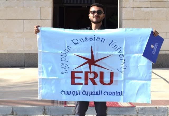 وزير التعليم العالى يكرم طلاب المصرية الروسية بفوزهم بالمركز الأول