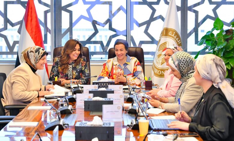 وزيرة التنمية المحلية تباشر عملها بمهام وزير البيئة بتكليف من رئيس مجلس الوزراء  