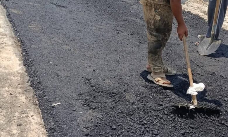 محافظ القليوبية يتابع أعمال رصف طريق الخانكة–السلام ويشدد على سرعة الإنجاز