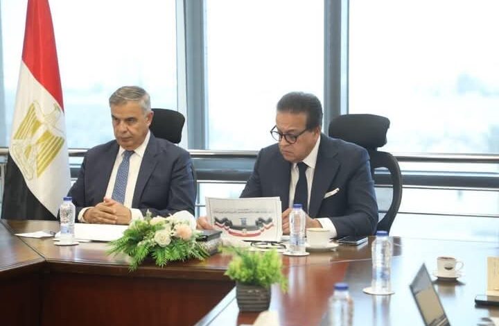 وزير الصحة ومحافظ الإسكندرية يعقدان اجتماعًا لمتابعة تنفيذ إنشاء شبكة رعاية صحية 1 وزير الصحة ومحافظ الإسكندرية يعقدان اجتماعًا لمتابعة تنفيذ إنشاء شبكة رعاية صحية