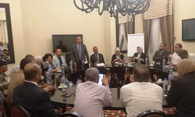 ندوة توعوية لتعريف العاملين بالمنشآت المختلفة بقانون العمل الجديد 1 ندوة توعوية لتعريف العاملين بالمنشآت المختلفة بقانون العمل الجديد