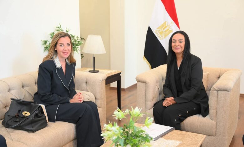 وزيرة التضامن الاجتماعي تلتقي المديرة التنفيذية لصندوق " قادرون باختلاف" 1 وزيرة التضامن الاجتماعي تلتقي المديرة التنفيذية لصندوق " قادرون باختلاف"