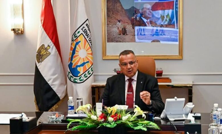 محافظ جنوب سيناء يعقد اجتماعًا موسعًا لمتابعة ملف التصالح وإزالة التعديات على أراضي الدولة