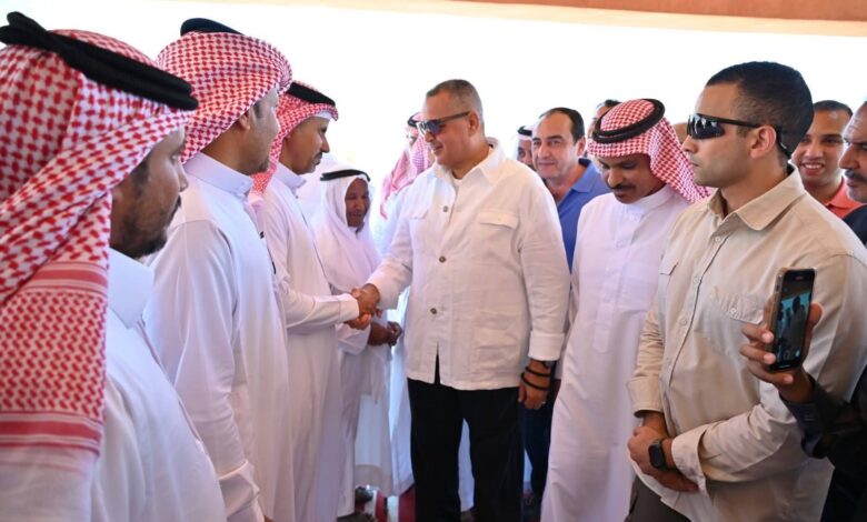 محافظ جنوب سيناء يلتقي مشايخ وعواقل وشباب دهب بوادي مجيرح 1 محافظ جنوب سيناء يلتقي مشايخ وعواقل وشباب دهب بوادي مجيرح