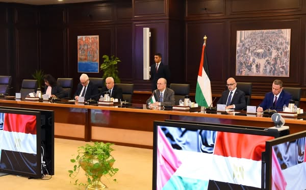 وزير الخارجية يستقبل رئيس الوزراء الفلسطيني 1 وزير الخارجية يستقبل رئيس الوزراء الفلسطيني