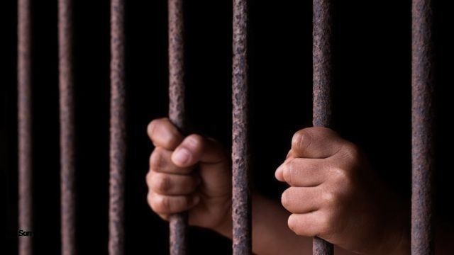 ضبط شاب قتل عمه ثأرًا لوالده بعد 13 عامًا في فرشوط شمال قنا 1 ضبط شاب قتل عمه ثأرًا لوالده بعد 13 عامًا في فرشوط شمال قنا