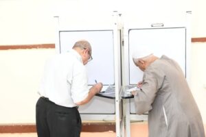  محافظ قنا يتفقد عددًا من اللجان الانتخابية في ثاني أيام انتخابات مجلس الشيوخ 2025