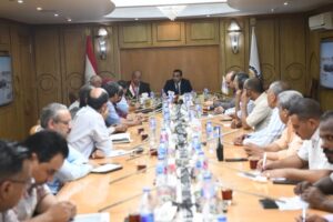 جلسات حوارية موسعة لبحث التأثيرات الاجتماعية لمشروع القطار الكهربائي السريع بقنا