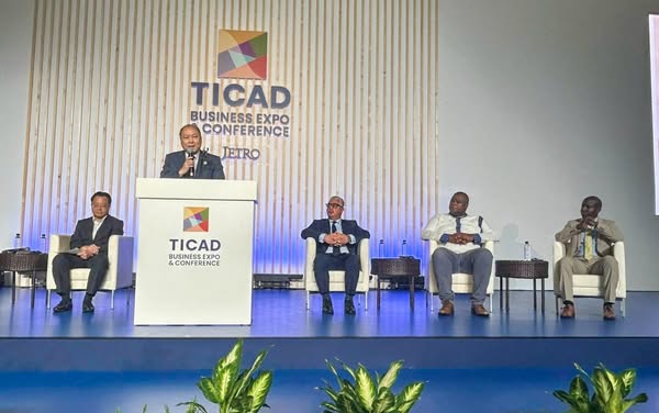 جمال الدين: تستهدف المنطقة الاقتصادية لقناة السويس خلق تجمعات صناعية متكاملة لصناعات الوقود الأخضر   1 جمال الدين: تستهدف المنطقة الاقتصادية لقناة السويس خلق تجمعات صناعية متكاملة لصناعات الوقود الأخضر