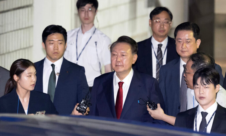 المستشار الكوري الجنوبي الخاص: الرئيس السابق يون قاوم توقيفه مستلقيا ومرتديا ملابس داخلية