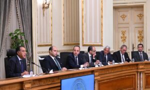 مدبولي: سنسرع الخطى في كل الجوانب التي تشغل المواطن المصري مع تطبيق قانون الإيجار 4 مدبولي: سنسرع الخطى في كل الجوانب التي تشغل المواطن المصري مع تطبيق قانون الإيجار