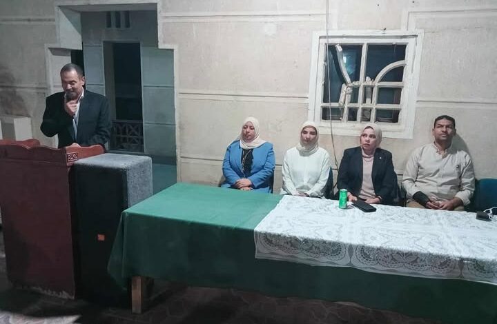 أمسية الإبداع والكلمة الحرة تضيء قصر ثقافة ديروط وسط حضور كوكبة من الادباء 1 أمسية الإبداع والكلمة الحرة تضيء قصر ثقافة ديروط وسط حضور كوكبة من الادباء