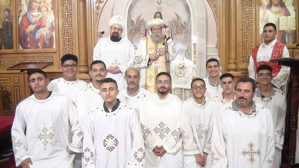 اسقف البحيره سيامة ٢٨ شماساً بكنيسة العذراء مريم بالمحمودية