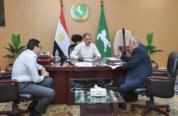 محافظ الشرقية يواصل لقاءاته الدورية بنواب البرلمان لإستعراض وحل مشاكل المواطنين 1 محافظ الشرقية يواصل لقاءاته الدورية بنواب البرلمان لإستعراض وحل مشاكل المواطنين