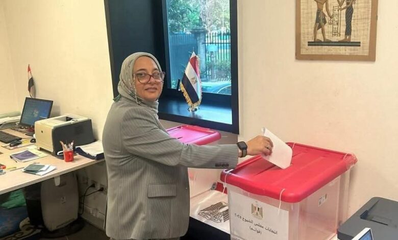 المصريون بميلانو يتوافدون على مقر القنصلية للادلاء بأصواتهم فى انتخابات الشيوخ