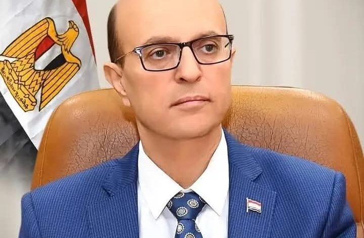 رئيس جامعة أسيوط يشيد بتنظيم انتخابات مجلس الشيوخ 2025