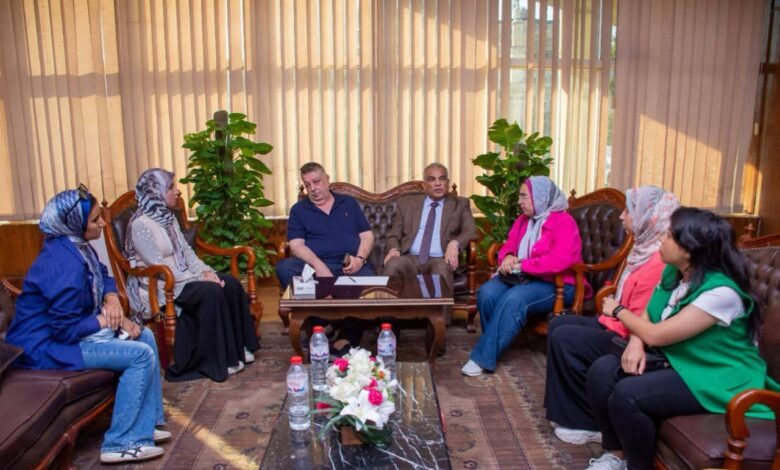رئيس جامعة طنطا يجتمع بوفد من الطبيبات للاستماع إلى شكواهم ومطالبهم 1 رئيس جامعة طنطا يجتمع بوفد من الطبيبات للاستماع إلى شكواهم ومطالبهم