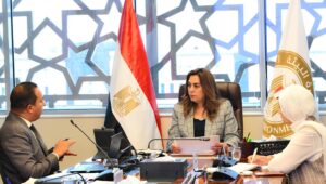 وزيرة التنمية المحلية تتابع آخر مستجدات العمل بمصرف المحيط بالمنيا 