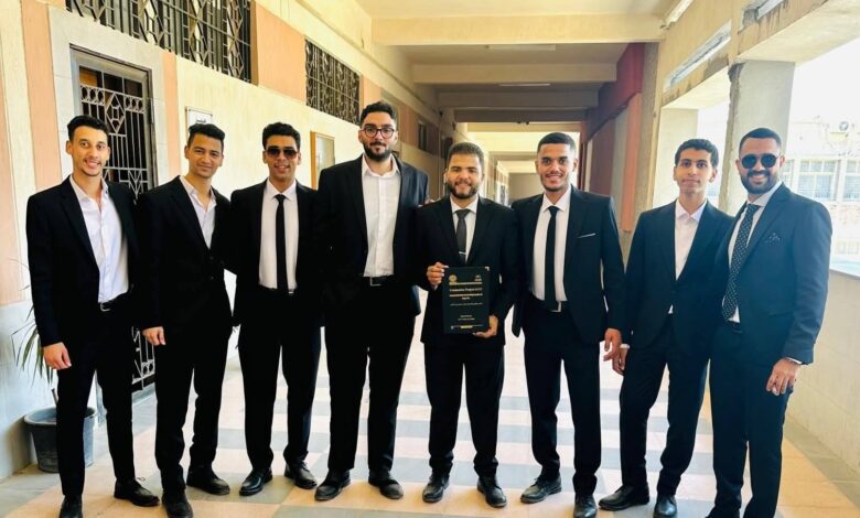 طلاب كلية الهندسة بحلوان جامعة حلوان يبتكرون نظامًا لتوليد وتخزين الهيدروجين الأخضر 