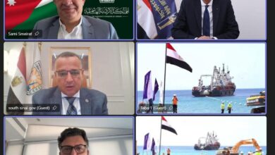 إنزال الكابل البحري عالي السعة "كورال بريدج" بمدينة طابا