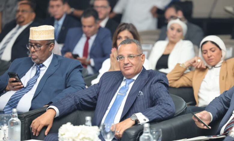 محافظ جنوب سيناء يعقد لقاءات مع خبراء الإعلام العربي 1 محافظ جنوب سيناء يعقد لقاءات مع خبراء الإعلام العربي