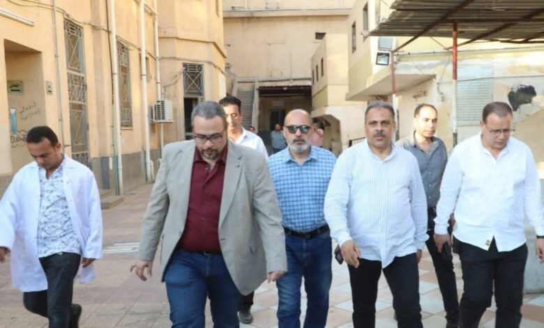 محافظ الشرقية يزور مصابي حادث إنهيار عقار شارع مولد النبي بمستشفيات الزقازيق 1 محافظ الشرقية يزور مصابي حادث إنهيار عقار شارع مولد النبي بمستشفيات الزقازيق