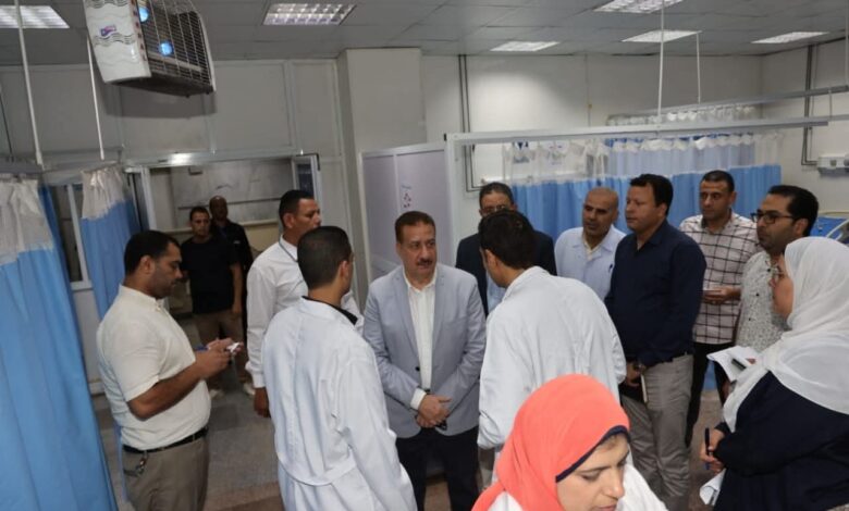 محافظ المنوفية يتفقد مستشفى الجراحات المتخصصة بشبين الكوم ويطمئن على مصابي كفر السنابسة