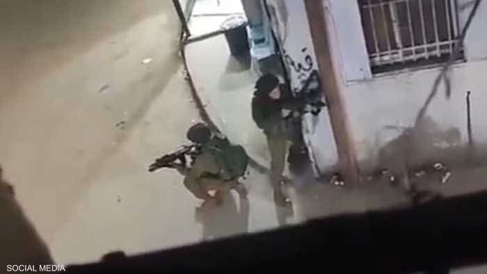 قوات الاحتلال الاسرائيلى تبدأ عملية اقتحام رام الله 