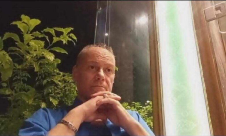 العثور على جثمان عم الفنانة أنغام داخل شقته بالجيزة