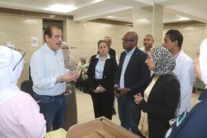 نائب وزير الصحة يتفقد منشآت طبية بمحافظة السويس ويوجه بتطوير الخدمات الصحية