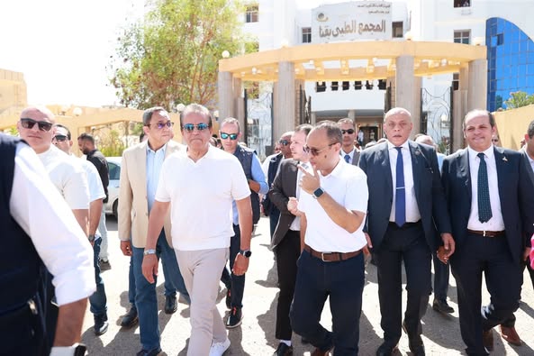 خالد عبدالغفار يوجه بدراسة إنشاء وحدة لزراعة النخاع ومستشفى للصحة النفسية بقنا