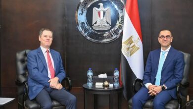وزير الاستثمار والتجارة الخارجية يلتقي السفير الإسباني بالقاهرة لبحث سبل تعزيز العلاقات الاقتصادية بين البلدين