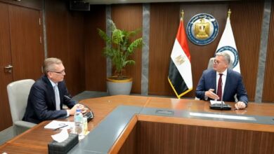 وزير البترول يبحث مع وفد مؤسسة تمويل التنمية الأمريكية فرص التعاون في مشروعات الطاقة  