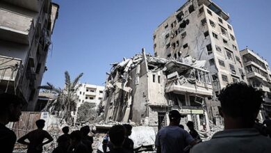 رويترز .. تناقض الرواية الإسرائيلية بالأدلة البصرية حول استهداف مستشفى ناصر في غزة