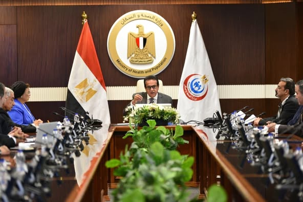  نائب رئيس الوزراء وزير الصحة يبحث مع غرفة مقدمي خدمات الرعاية الصحية بالقطاع  