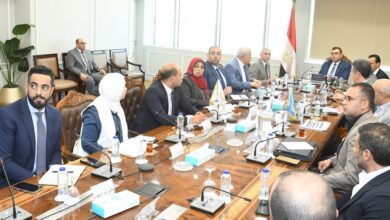  وزير الإسكان يعقد اجتماعًا مع مسئولي الشركة السعودية المصرية لبحث عدد من الفرص الاستثمارية