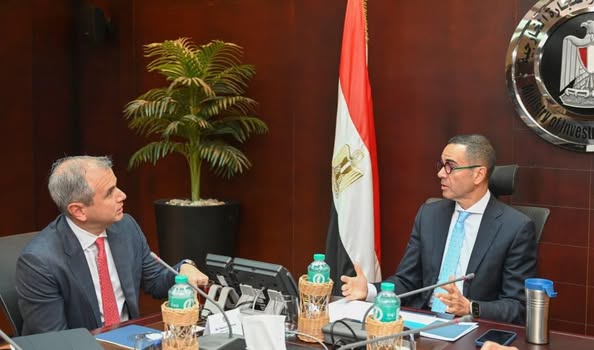 وزير الاستثمار يلتقي مؤسس شركة الكازار للطاقة لبحث فرص تعزيز التعاون في مجال الطاقة  