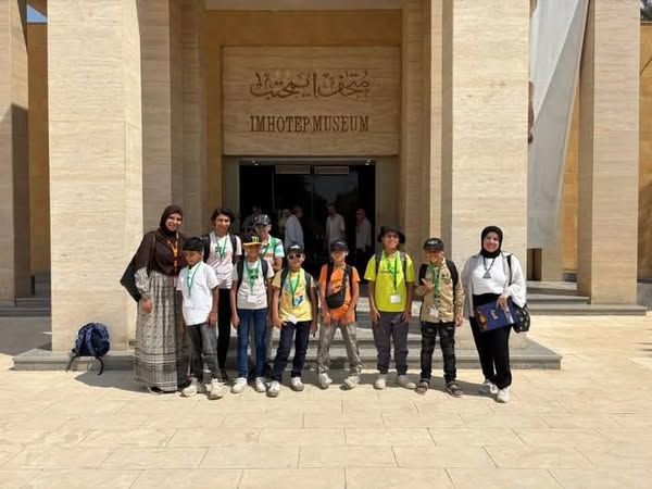 الجيزة تنظم زيارة لـ ٤٥ طفلًا ومرافقيهم لمنطقة آثار سقارة ومتحف إيمحتب