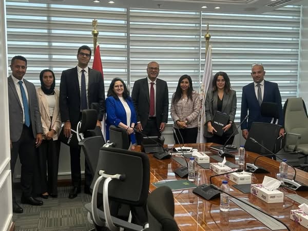 هاليون تدعم الناتج المحلي بـ 2.2 مليار جنيه و4,500 وظيفة جديدة بسوق العمل 1 هاليون تدعم الناتج المحلي بـ 2.2 مليار جنيه و4,500 وظيفة جديدة بسوق العمل